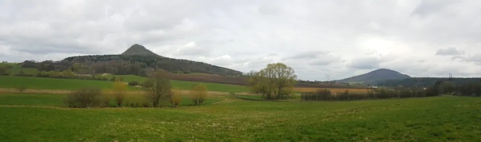 Ronov a Vlhošť